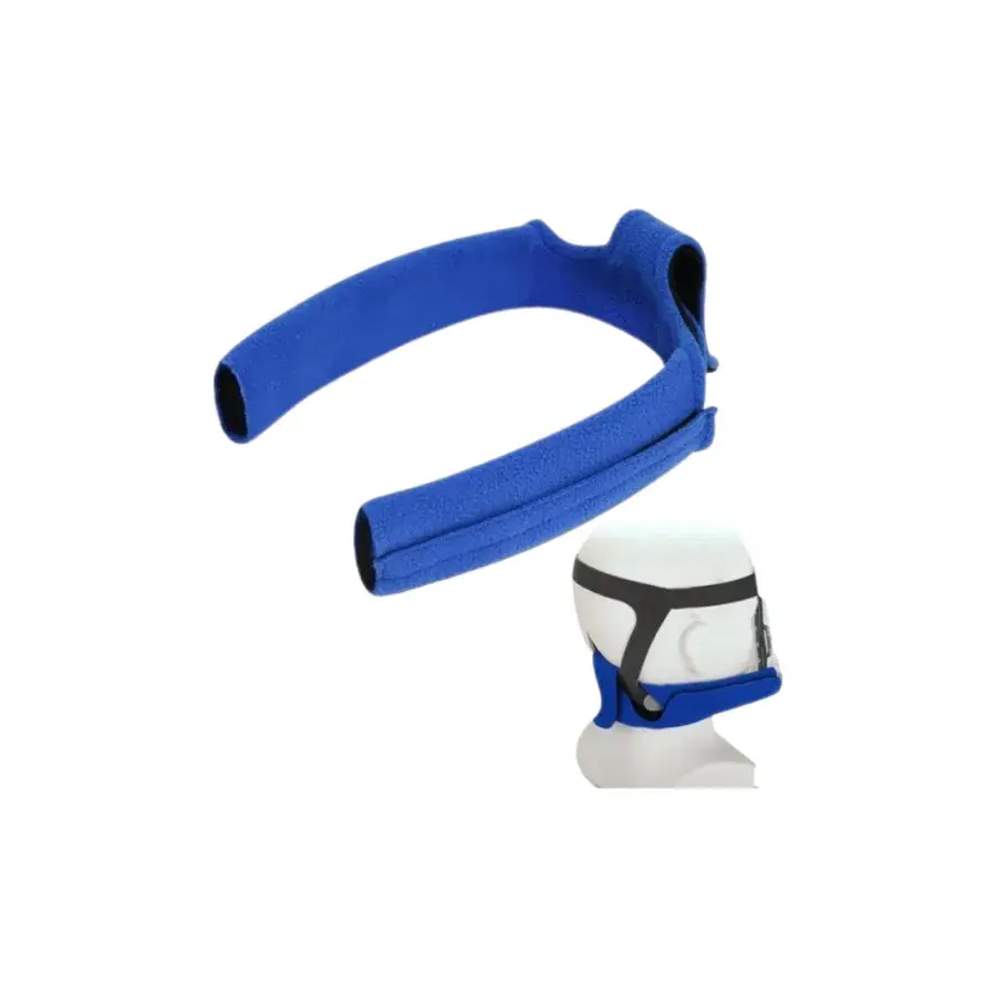 Blauw fleece nekkussen voor CPAP masker met klittenband, getoond op een paspop met masker